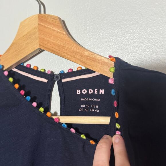 Women's Size 8/M Boden Ali Jersey T-Shirt Navy Blue Short Sleeve Pom Pom Keyhole - Picture 5 of 8